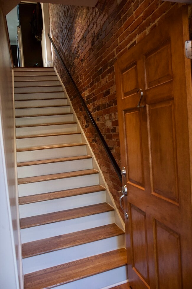 Photo - 2128 1st St NW Unidad 2