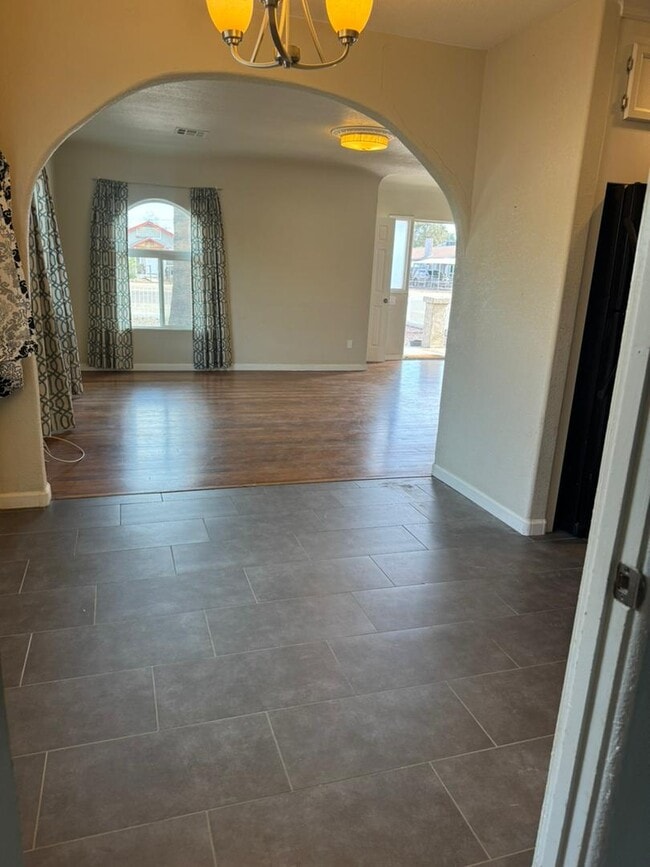 Photo - 813 N Center Ave