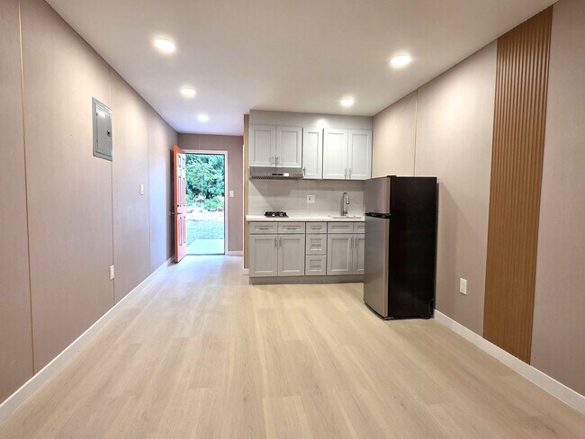 3207 Highway 32 - RM