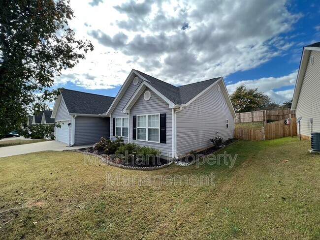 Photo - 16 Landing Ln