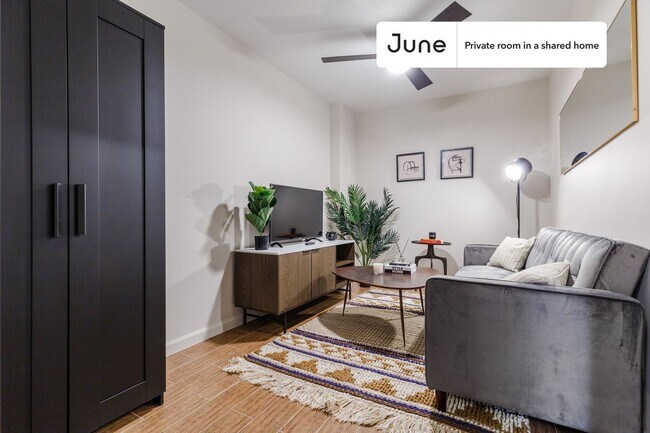 Room in Shared 3 bed/1 bath home in Chinatown