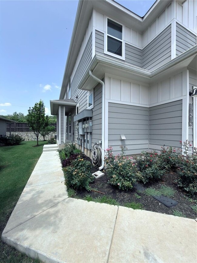 Photo - 11216 Gadsen Ln