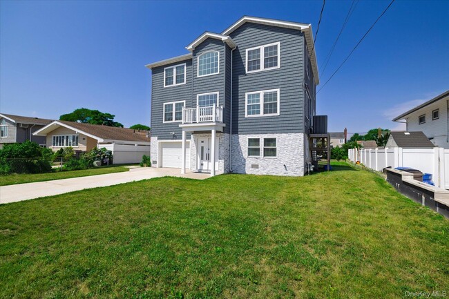 Photo - 740 S Ocean Ave