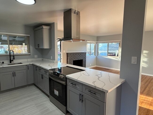 Building Photo - Renovated 3-Bedroom Single Family Home in Pinole Available Now!!!