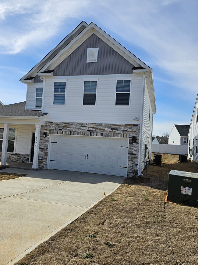 Photo - 1004 Maridian St