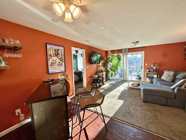 Photo - 8831 Eagleview Dr Unidad Apt 7