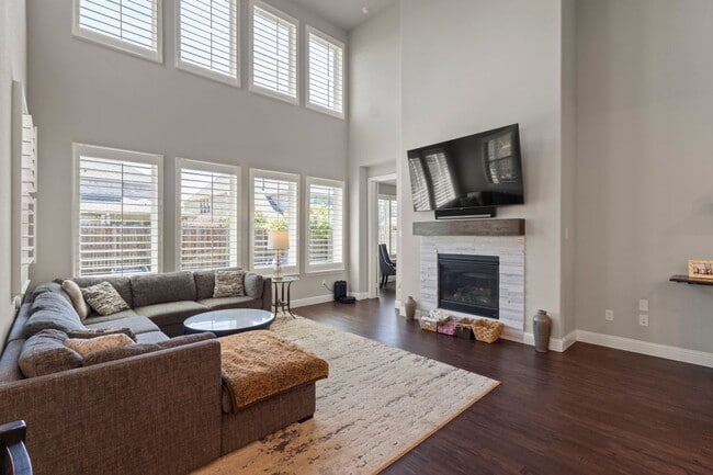 Photo - 2116 Wyatt Wy