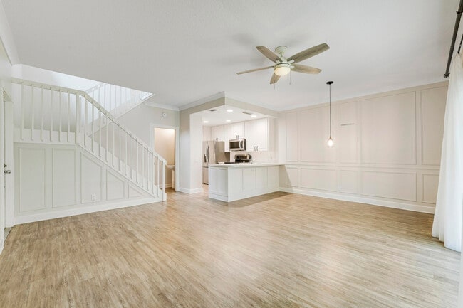 Photo - 2052 Tarpon Lake Way