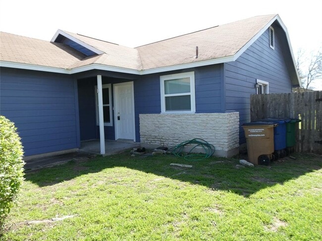 Photo - 8705 Pineridge Dr