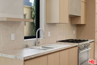 Photo - 428 Arnaz Dr