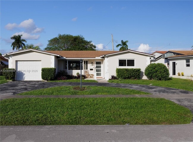 Building Photo - 609 S Crescent Dr