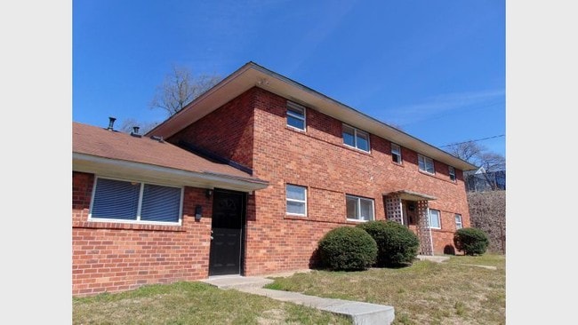 Lincoln Manor - Lincoln Manor