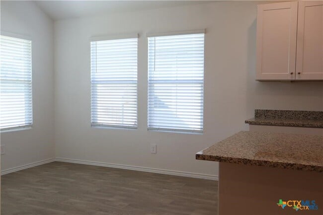 Photo - 1060 Pronghorn Trl