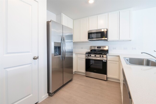 Photo - 25296 Leather Leaf Ct