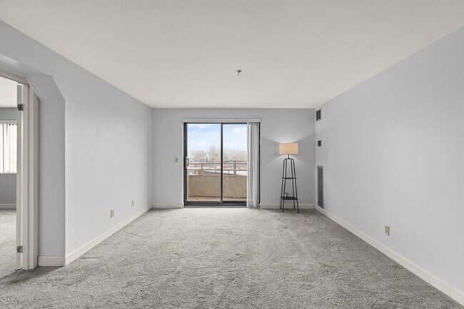 Photo - Modern 2BR Condo with Balcony & Amenities Across from Revere Beach Unidad 314