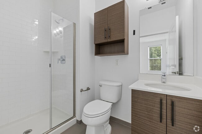 2BR, 2BA - 1,100SF - Primary Bathroom