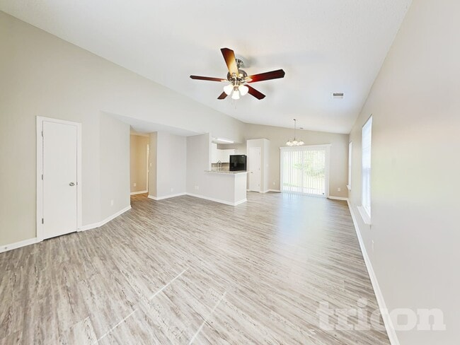2981 Champion Ln SW