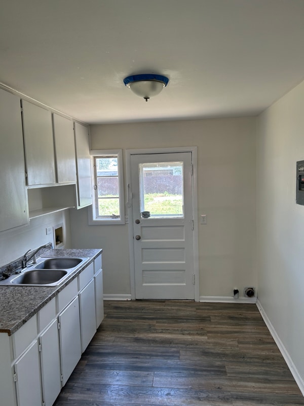 Photo - 3007 Curtis Dr