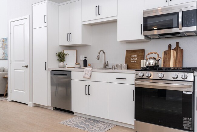 Downtown Ontario Luxury Apartments