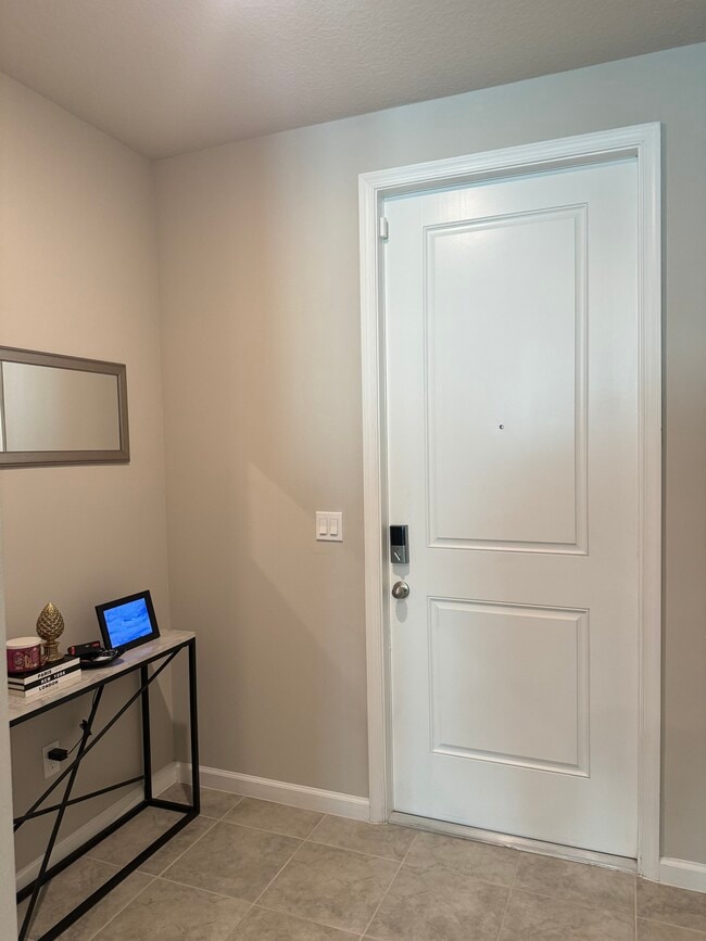 Photo - 5649 Mentmore Dr