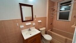 Building Photo - 19 University Rd Unit 1