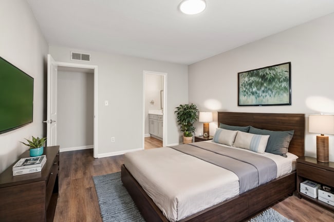 Vestavia Park Apartments, LLC