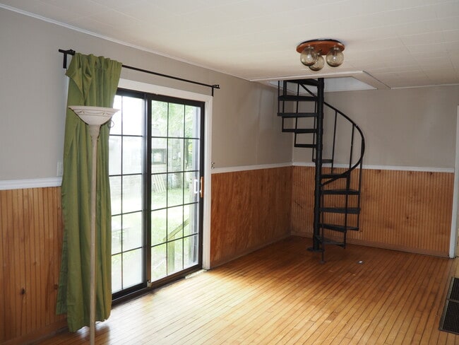 Photo - 9931 143rd Pl