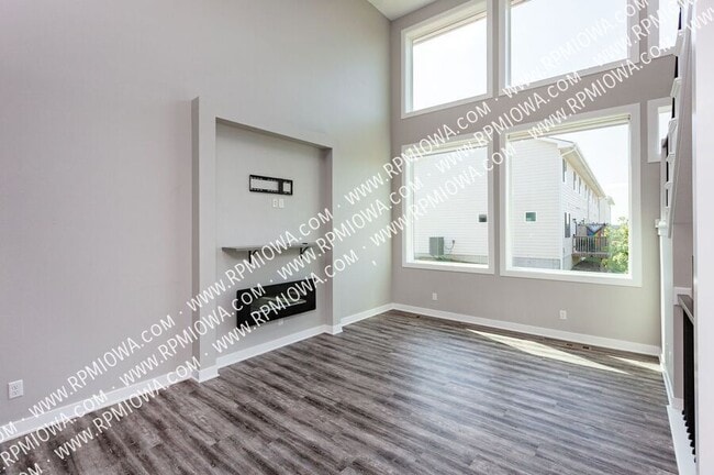 Photo - 1508 Mocking Bird Ln