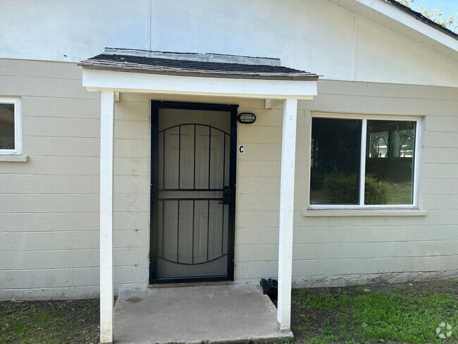 Building Photo - 119 Blanton Ave Unit C Rental