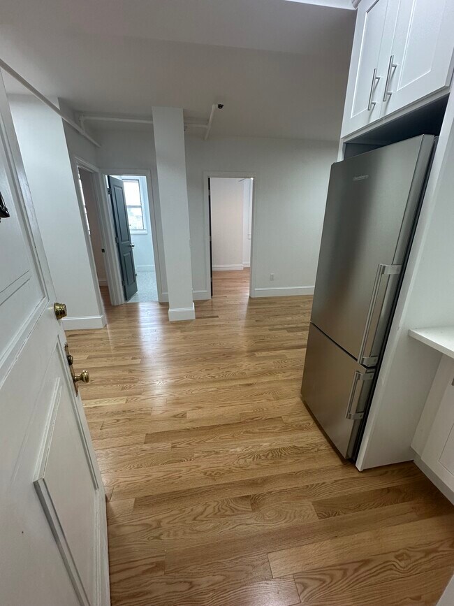 55 Hemenway St