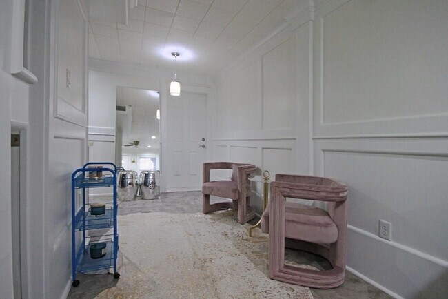 Photo - 434 Lenard St