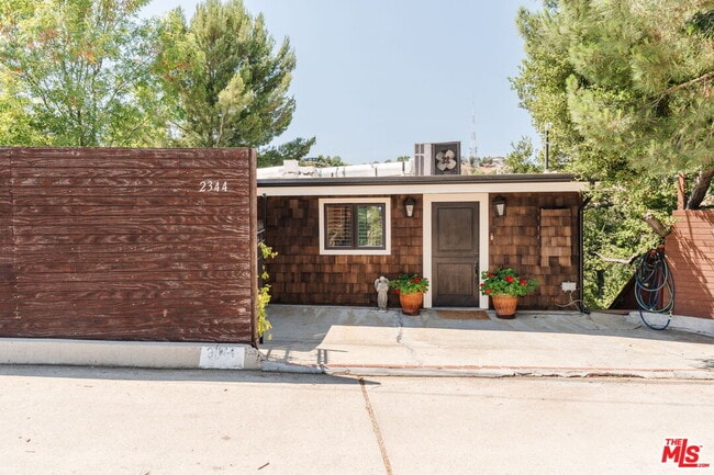 Building Photo - 2344 Sunset Heights Dr Rental