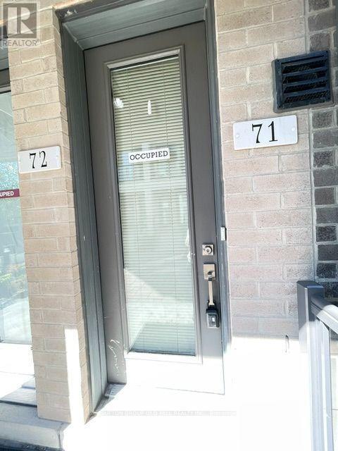 Photo - 721 Lawrence Ave W