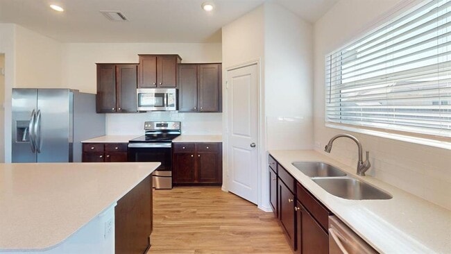 Photo - 1000 Berryhack Ct