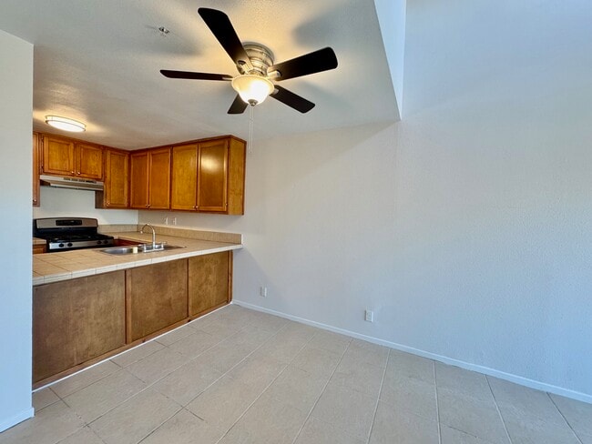 Photo - 450 E 4th St Unit 437