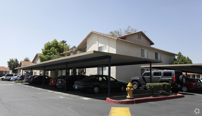 Julia Palms Senior Apts