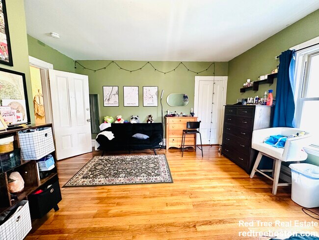Photo - 22 Brooks St Unit 2