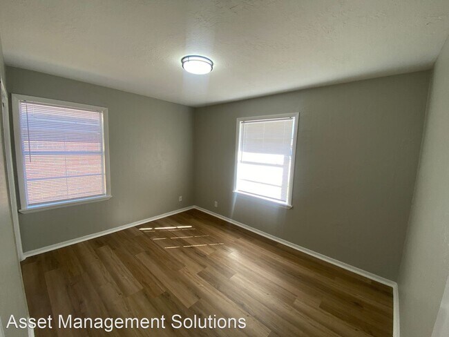 Photo - 4 br, 1 bath House - 5117 NW 47th St.