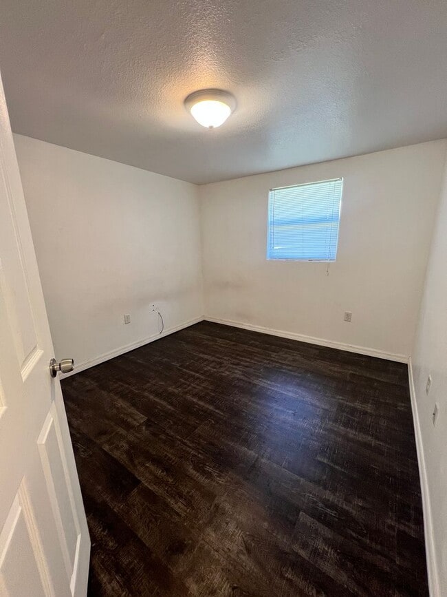 Photo - 13th Ave Unidad 38413 13th Ave 2 bed 1 bath