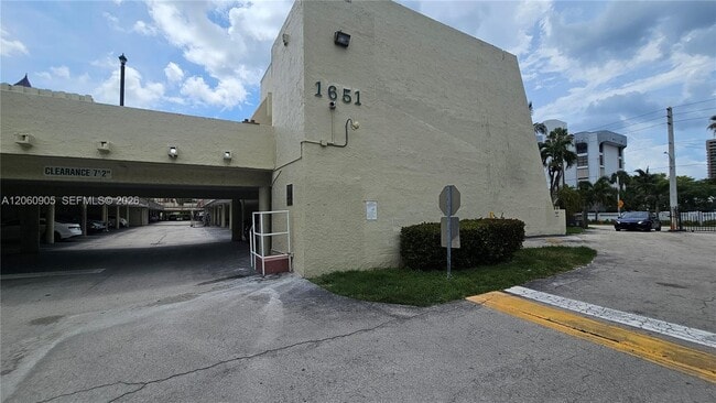 Photo - 1651 NE 115th St