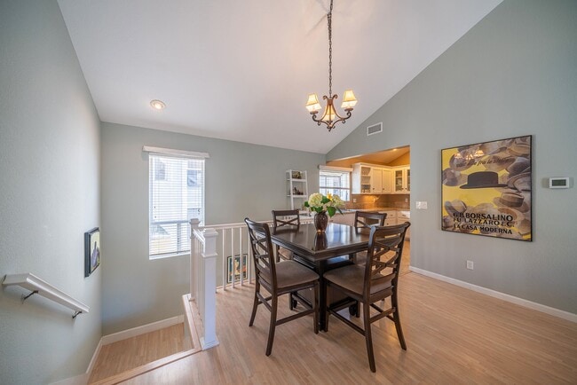 Photo - 211 S Helberta Ave