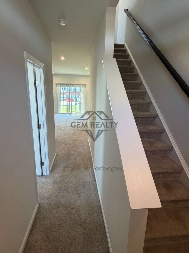 Photo - 501 Rolling Valley Dr