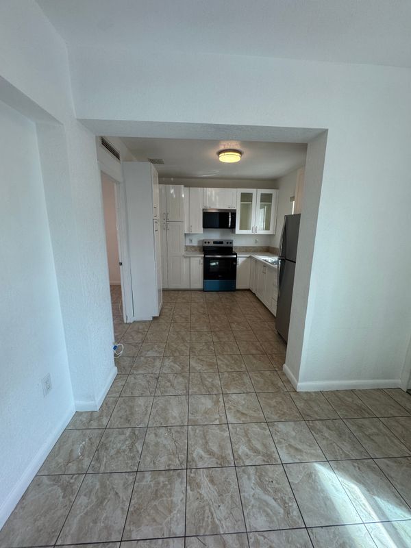 Photo - 3055 NW 76th St