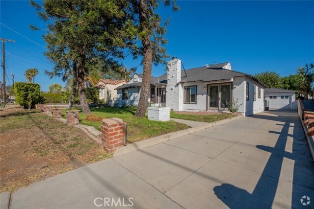 Building Photo - 6628 Gentry Ave Rental