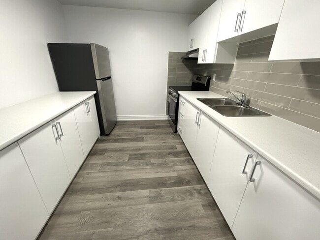 Photo - Green Valley Towers