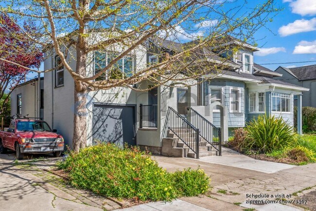 Photo - 1051 Stannage Ave