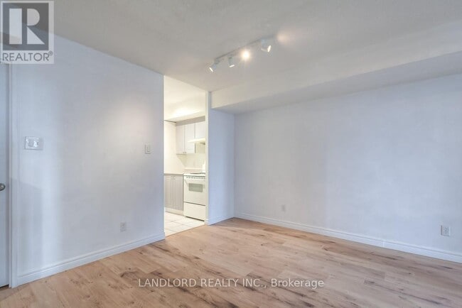 Photo - 256 Doris Ave Unit 801