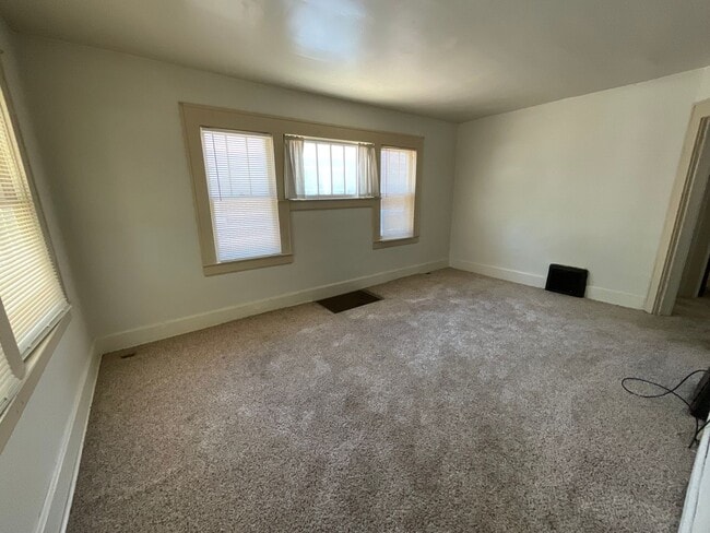 Photo - COLLEGE PRE-LEASING