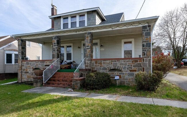 Photo - 2117 Lorraine Ave House