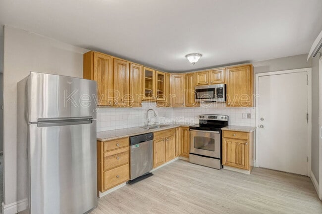 Photo - 2639 S Dillon St